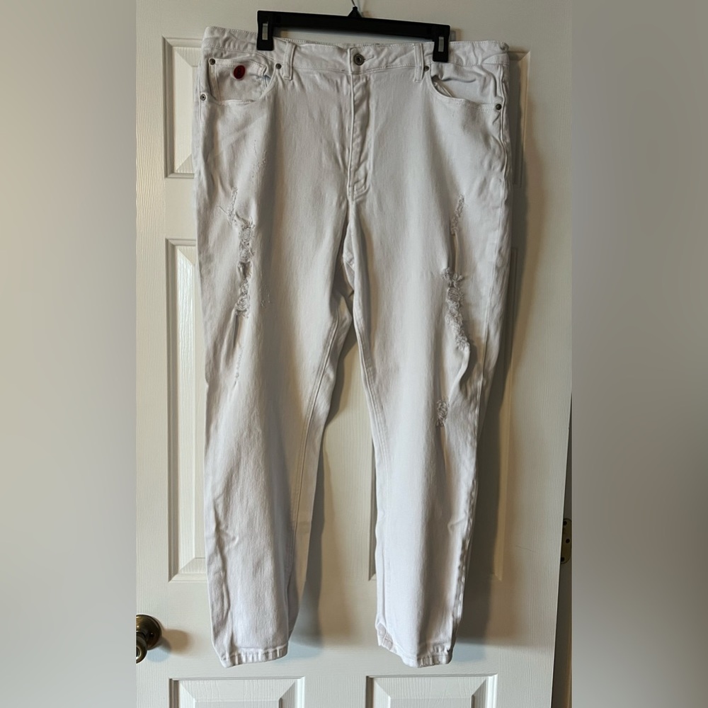 Red Jeans Ladies distressed jeans